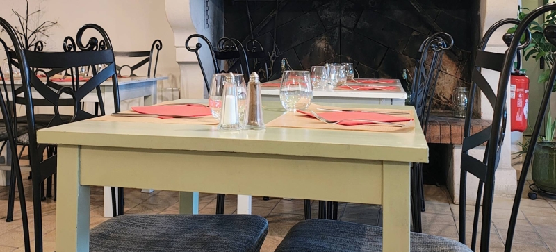 Le restaurant - Auberge De Montalivet - Restaurant Montmeyran - Restaurant Montalivet - les meilleurs restaurant de MONTMEYRAN